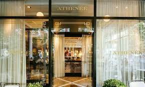 In the heart of the historic center of athens. Zonar S Poios Epixeirhmatias Kai Pws Katoxyrwse Th 8rylikh Epwnymia Fpress Gr