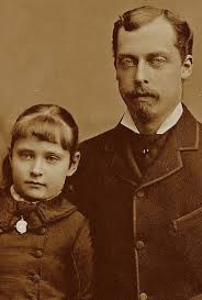 So, when on 7 april 1853 she went into labour again and her doctor suggested the use of chloroform, the queen was only too willing to try it. Prince Leopold Duke Of Albany Alix Queen Victoria Family Queen Victoria Prince Albert Queen Victoria