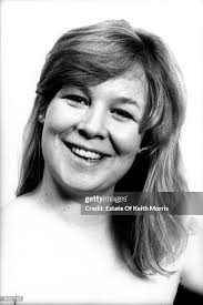 Photo of Sandy DENNY; Posed portrait of Sandra Denny News Photo