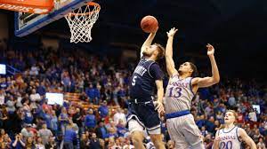 Monmouth S George Papas And College Basketball S Most Infamous Dunk College Basketball Basketball Akron Zips