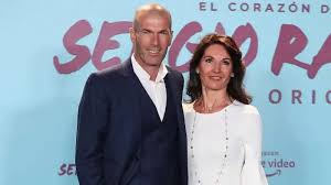 Стоковые видео без лицензионных платежей. Zinedine Zidan Wife Veronique Zidane