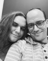 Damien Magee (@acrediblesource) • Instagram photos and videos