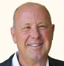 Scott Caswell's Instagram, Twitter & Facebook