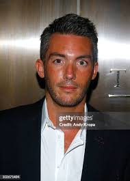 30 Photos & High Res Pictures