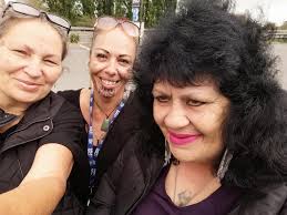 It's Wonderful Wednesday and time for more sunshine from the September  Mai-Kai calendars. From 1969 here's Susan Bender and from 1970 my friend  and Mai-Kai show dancer Louise, who is also Mireille's