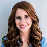 Cassandra Hopper's Instagram, Twitter & Facebook