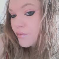 Leslie Humes's Instagram, Twitter & Facebook