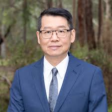 Sold 8 Great Valley Road, Glen Iris VIC 3146