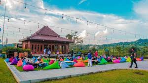 Apakah bukit pelangi adalah sebutan bagi bukit pelangi? Pelangi Cafe Resto Bogor Regency Restaurant Bewertungen Telefonnummer Fotos Tripadvisor