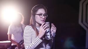 Dm kalau tidak berhasil pakai jurus yang kedua c semar mesem namanya jaran goyang jodohnya c cek rodok ndaget syarate penting di lakoni wae dm ndang di cobo pasti kasil terbukti khasiate genjrot. Chord Kunci Gitar Dan Lirik Lagu Jaran Goyang Nella Kharisma Apa Salah Dan Dosaku Sayang Tribunstyle Com