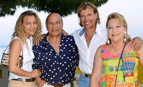 Mit von der partie sind in diesem sommer wieder stars aus schlager, volksmusik und comedy. Der Traurige Abschied Von Seiner Ma Gluckspost