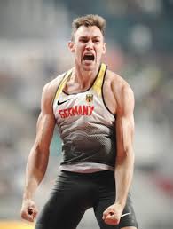 Kauls mutter stefanie kaul war österreichische meisterin über 400 meter hürden und 400 meter. Sensationssieg Deutscher Niklas Kaul Wird Zehnkampf Weltmeister Freie Presse Leichtathletik