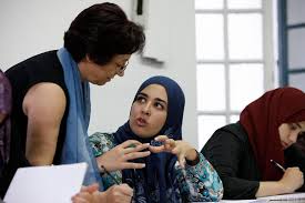 الل غة الفرنسية في مواجهة طلب متزايد بالجزائر La France En Algerie