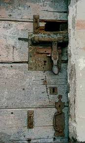 Forez Histoire Poignee De Porte Tire Bouchon Mural Heurtoir De Porte