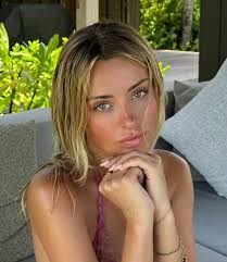 OnlyFans model and YouTube star Corinna Kopf makes 'surprise' u ...
