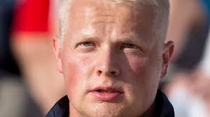 43-vuotias ensikertalainen ja puolustava mestari