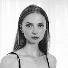 Alice Florence's Instagram, Twitter & Facebook