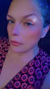 Tracy Moorehead's Instagram, Twitter & Facebook