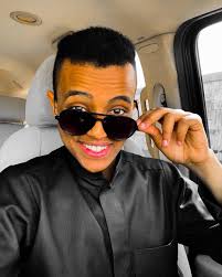 hassan suleiman حسن سليمان on instagram بالله مو مستقبل مودل girlfriend image unicorn donuts youtube