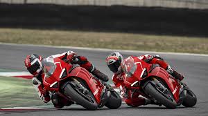 Ducati Panigale V4 R Racing Adrenalin Pur