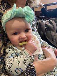 Hi mamas! So my daycare is giving my daughter purée for lunch but it seems  like a lot! She has only started