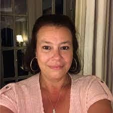 Mitzi Foley's Instagram, Twitter & Facebook