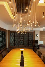 This Is How A Meeting Room Lighting Should Be Done Bir Toplanti Odasi Aydinlatmasi Tam Olarak Iste Boyle Olm Asma Lamba Aydinlatma Tasarimi Tavan Lambasi