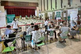 Kensington park road in singapore is the location of this general medical clinic where patients of all ages are welcomed by a dedicated and caring team. S Pore Residents Can Now Choose Which Covid 19 Vaccine To Take Moderna Jabs Given At 11 Centres Singapore News Top Stories The Straits Times