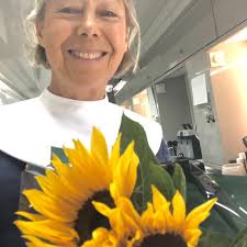 Morning folks! Here's nice news to start the day... Jenny won Best Actress  last night! #SisterJulienne #callthemidwife