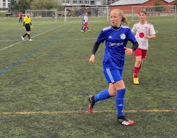Man muss für mehr kontinuität bei den fcl frauen spitzenfussball sorgen und ihnen, ähnlich wie bei den herren, die möglichkeit geben, diesen sport auf professioneller basis auszuüben. Fcl Spitzenfussball Frauen Matchberichte U15