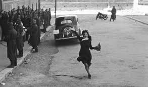 Italian Neorealism 10 Essential Movies You Have To See Italian Neorealism Iconic Photos Roberto Rossellini