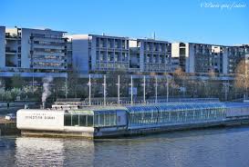 By lauren grasso | published: Piscine Josephine Baker Quai Francois Mauriac 75013 Paris Frankreich