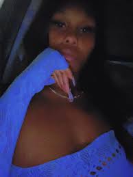 Photo by Barbie Young (@slimas_barbie_) · December 8, 2022