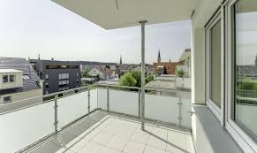 Die neuesten mietwohnungen emmendingen (kreis) | günstige wohnungen online bei.wir haben diese 18 mietwohnungen in emmendingen (kreis) für sie gefunden. 2 Zimmer Wohnung Zu Vermieten Kandelstr 10 79312 Emmendingen Emmendingen Kreis Mapio Net