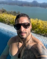 Alex Perea's Instagram, Twitter & Facebook