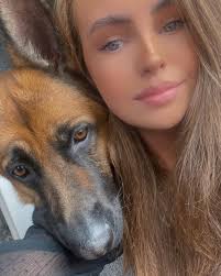 Ursula Graham (@alusrug)