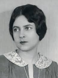 Celebrities Born in 1900