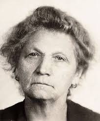 Amanda Dahms's Instagram, Twitter & Facebook