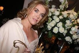 Flora gil, regina casé, cacá diegues, carolina dieckman, caetano veloso, lilibeth monteiro de carvalho e o grupo afro reggae são algumas das personalidades confirmadas na festa de lançamento. Lilibeth Monteiro De Carvalho E Joaquim Alvaro Monteiro De Carvalho Comemoram Aniversario No Rio Nesta Sexta Feira Notas Glamurama