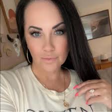 Tina Hively, Professional Hair Stylist