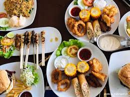 It is made with tengri which is fish meat and is served with steamed cabbage, potatoes, bitter gourd, boiled egg and tofu. Indonesia Food Culture Indonesian Food Indonesian Gastronomy