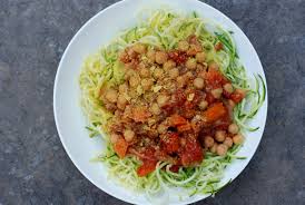 There is around 14g of carbs in a individual serving of pasta. Pasta Arrabiata With Chickpeas And Zucchini Noodles The Taste Space