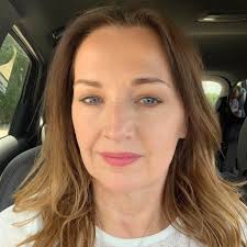 Just moved to CT and would love to meet people. I'm 52.