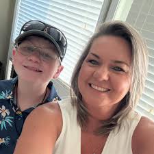 Crystal Lynn (@crystal.nicholas.92) • Facebook