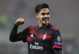 Diogo jota as he is popularly called was born on the 4th day of december 1996 to his mother, isabel silva and father, joaquim silva in massarelos, porto, portugal. Why Wolves Link With 34million Ac Milan Striker Andre Silva Isn T A Major Shock It Is Merely The New Normal Mirror Online