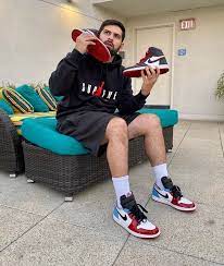 See what's happening with the jordan brand. Jordan 1 Retro High Fearless Unc Chicago Qias Omar S Account On The Instagram Of Qiasomar Spotern
