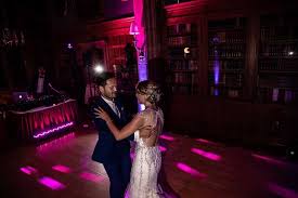 They are quick to respond and helpful. Dj Alexander Lorenz Groomondo Das Hochzeitsportal Fur Den Brautigam