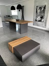 Esstisch Couchtisch Kombination In Holz Beton Beton Couchtisch Esstisch Holz Kombination In 2020 Concrete Wood Home Coffee Stations Concrete Coffee Table