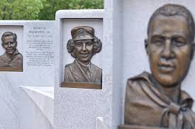 Lone Sailor' statue unveiled at Quincy's new Navy Park at Squantum — United  States Navy Memorial