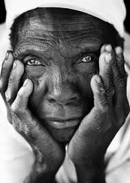 Black And White Old Woman Portrait Photography Malawi Portrait Of An Old Woman Black And White Portraits Portrait Beautiful African Women